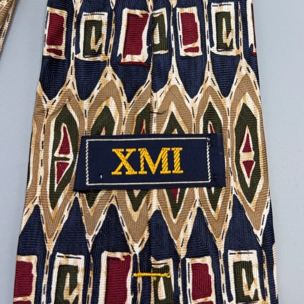 XMI Mens Silk Tie Hand Made in USA Geometric Pattern‎ Necktie
